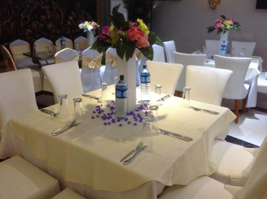 Sun Beach Hotel Cotonou Esterno foto