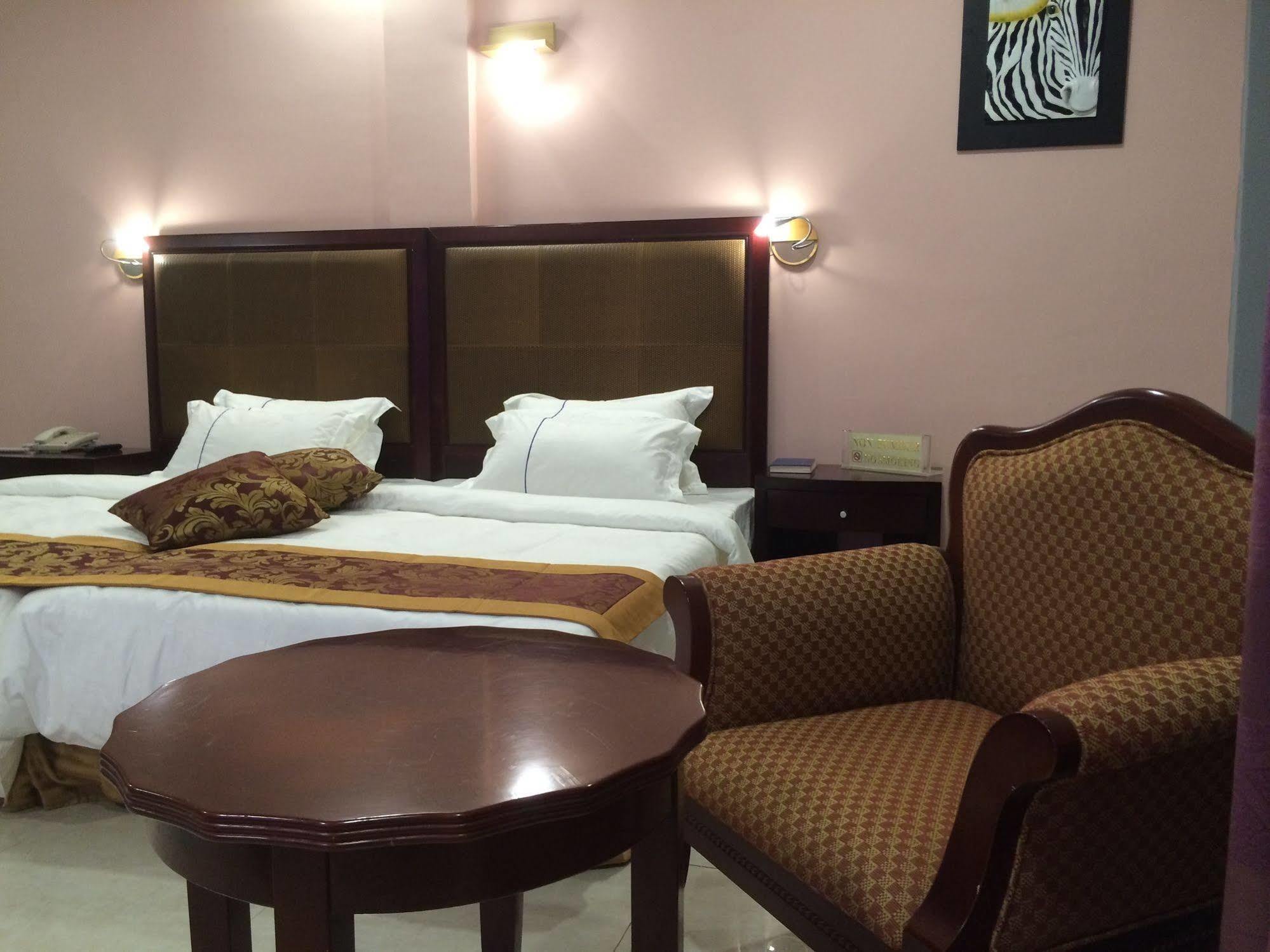 Sun Beach Hotel Cotonou Esterno foto