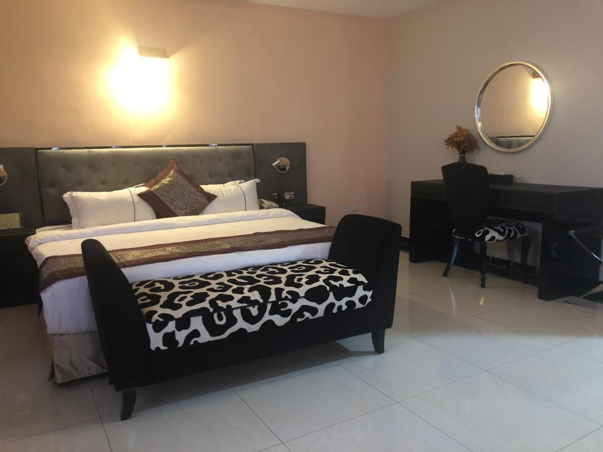 Sun Beach Hotel Cotonou Esterno foto