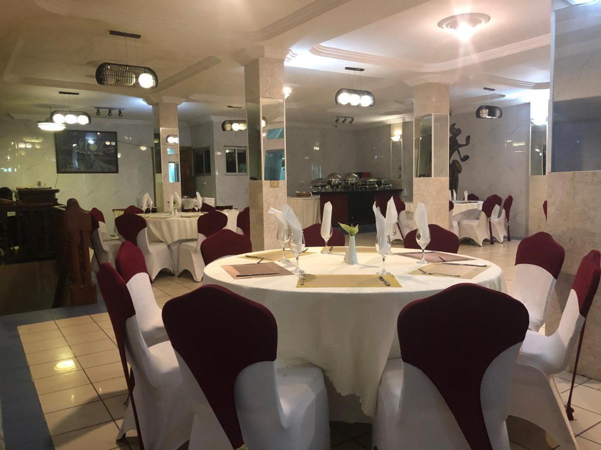 Sun Beach Hotel Cotonou Esterno foto