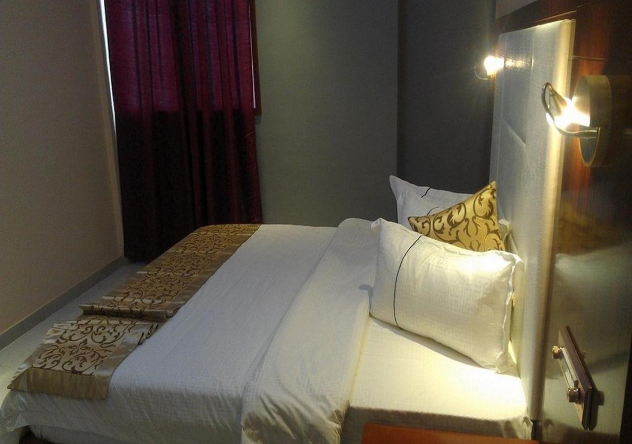 Sun Beach Hotel Cotonou Esterno foto